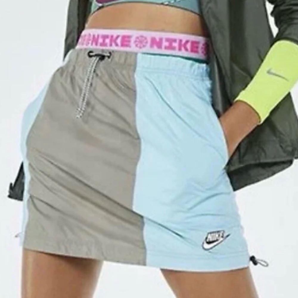 Nike Icon Clash Windbreaker Skirt
